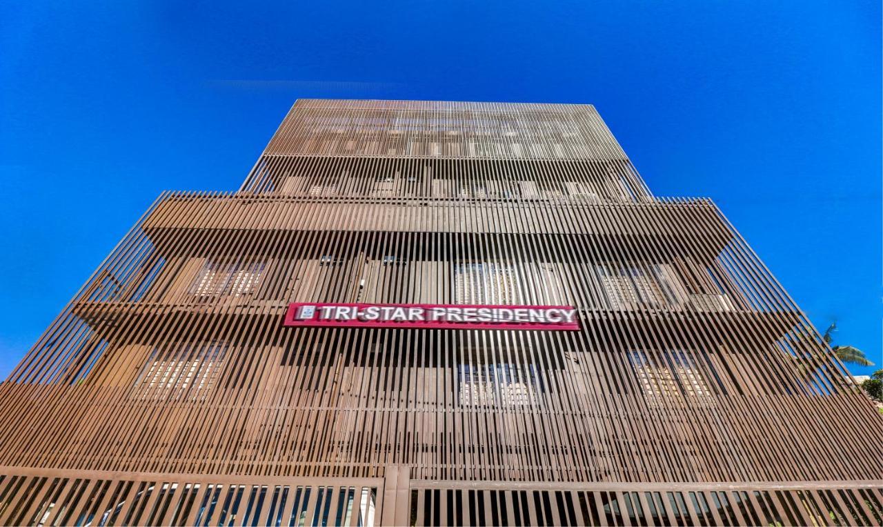 Tri-Star Presidency Cochin Hotel Kochi Exterior foto