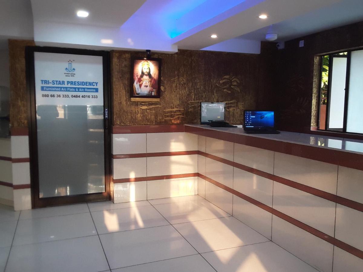 Tri-Star Presidency Cochin Hotel Kochi Exterior foto